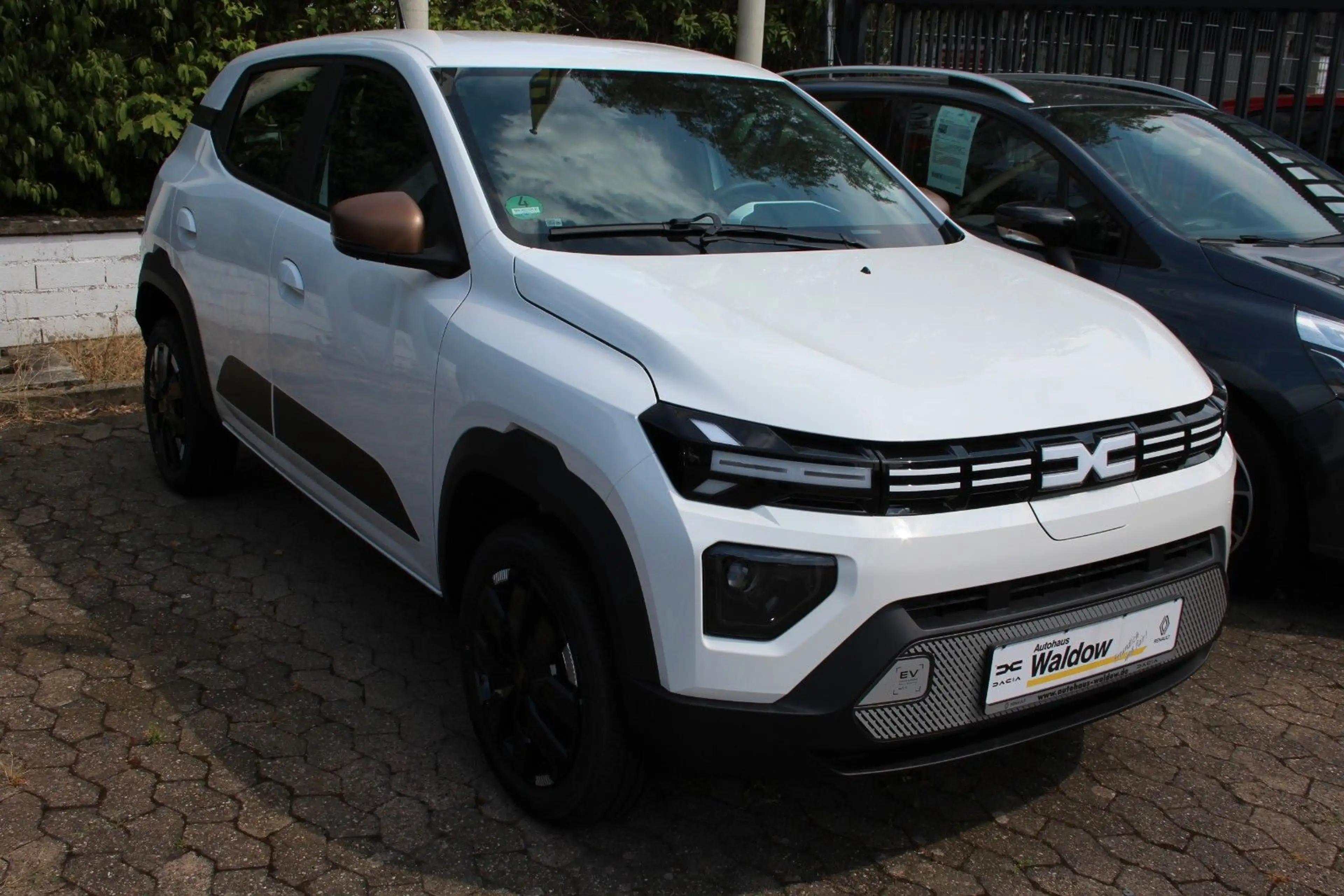 Dacia Spring Electric Extreme 100 — photo 2