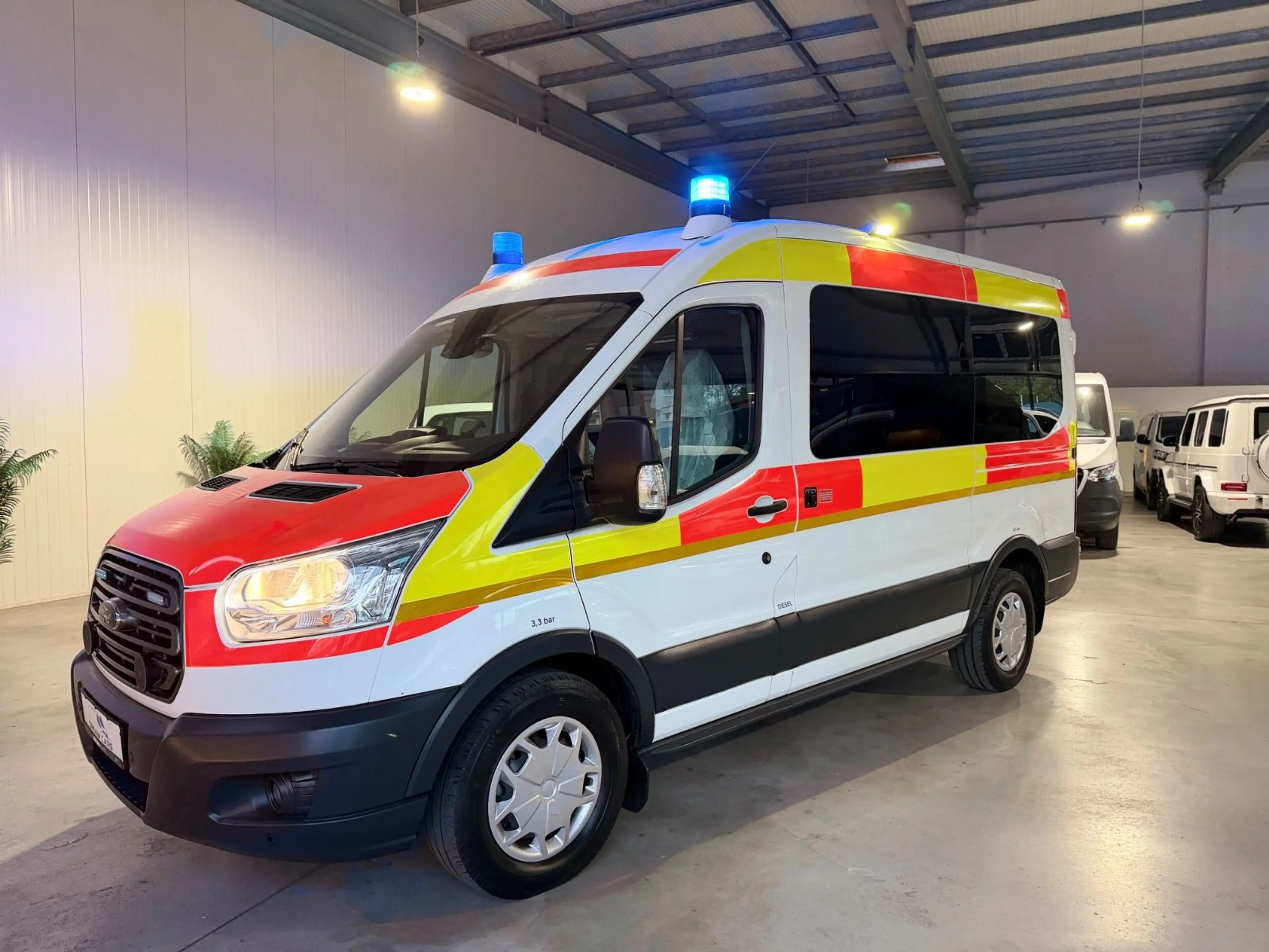 Ford Transit 330 L2*RTW*KTW*KRANKENTRANSPORTER*LIEGE — photo 2
