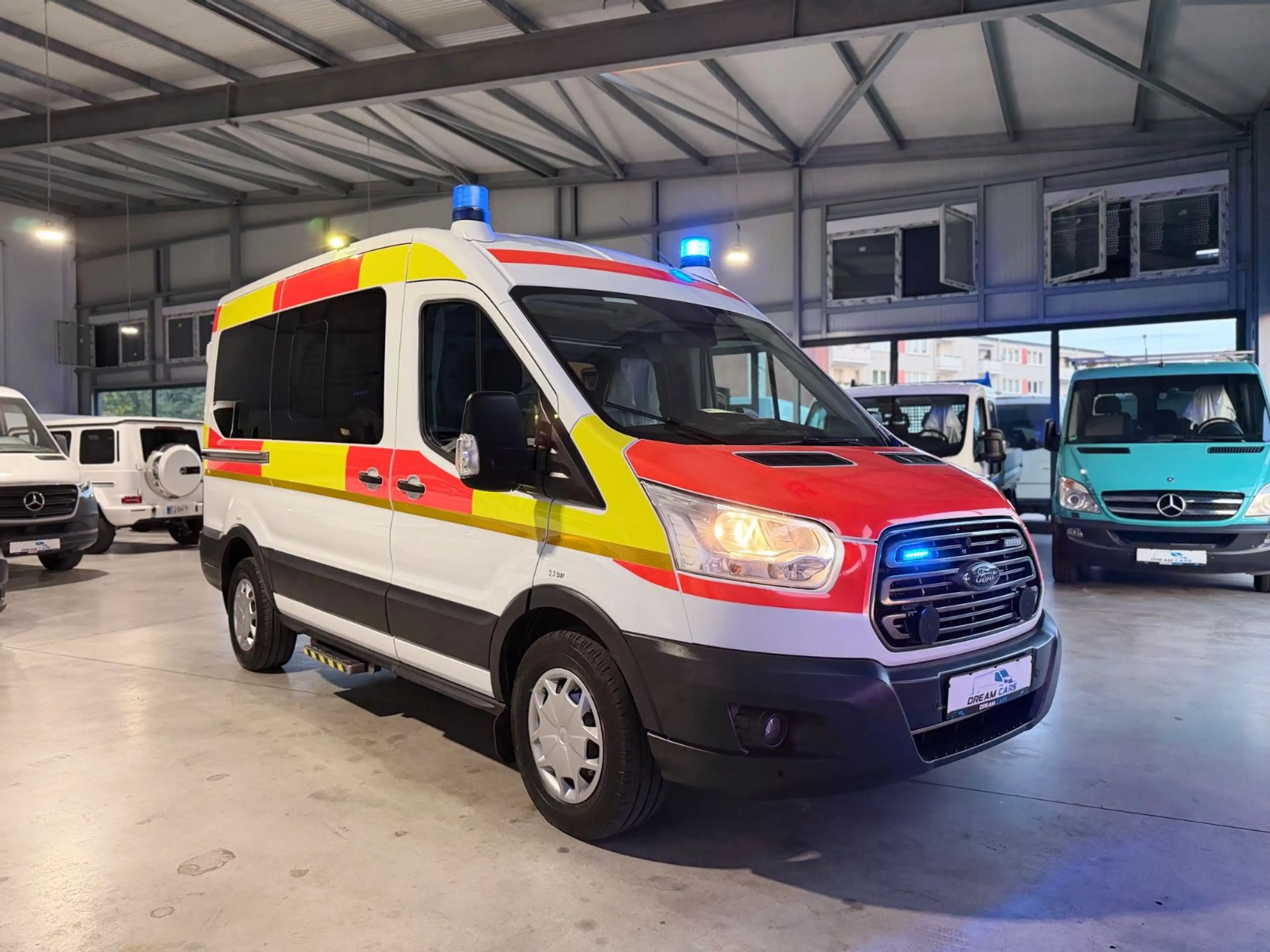 Ford Transit 330 L2*RTW*KTW*KRANKENTRANSPORTER*LIEGE