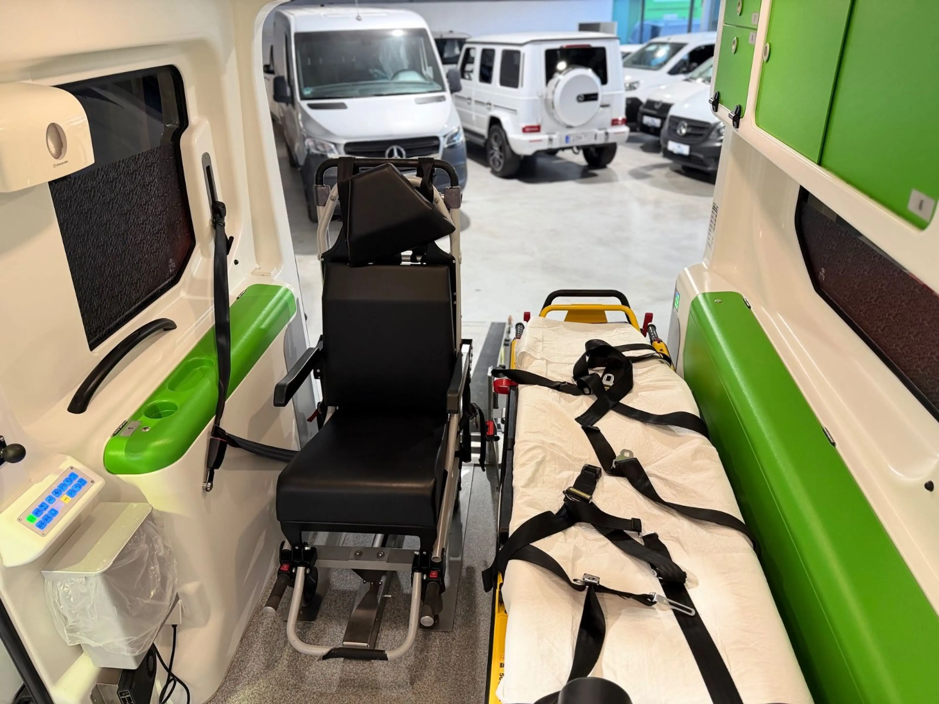 Ford Transit 330 L2*RTW*KTW*KRANKENTRANSPORTER*LIEGE — photo 15