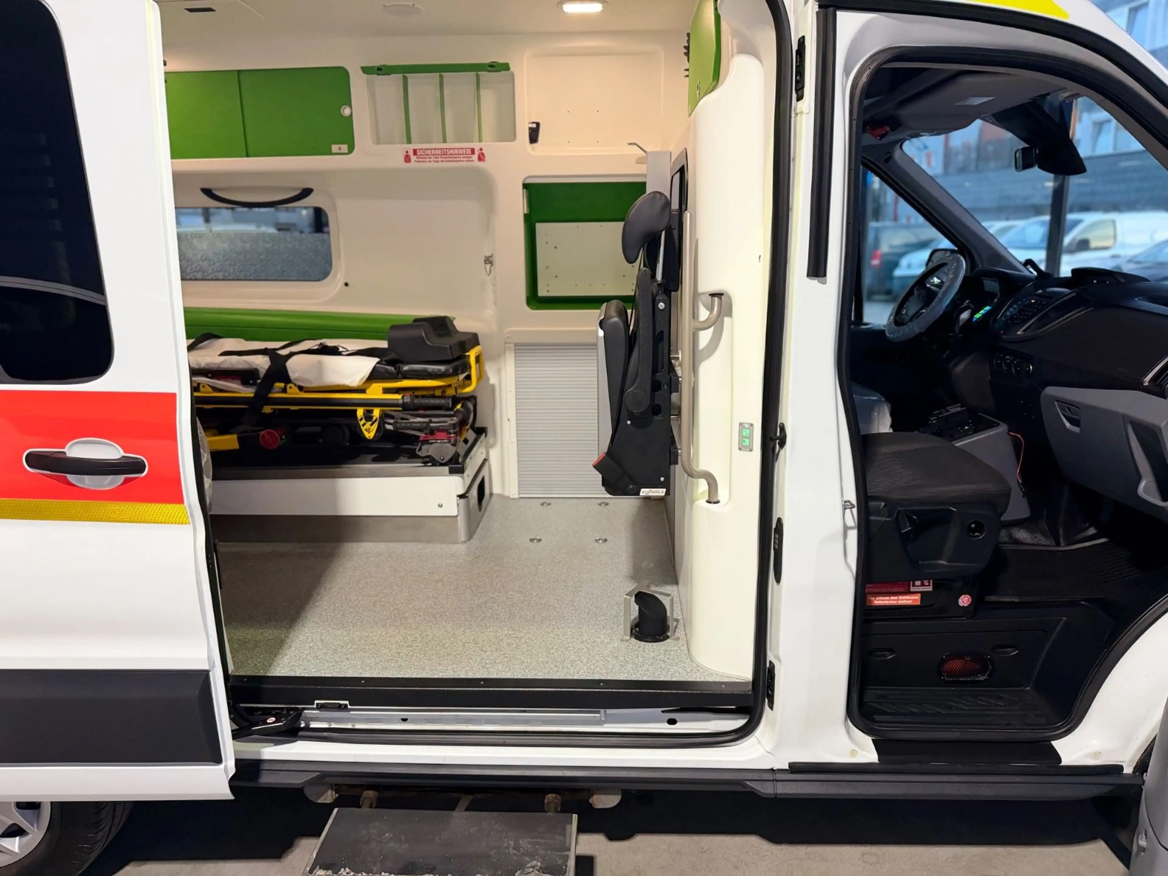 Ford Transit 330 L2*RTW*KTW*KRANKENTRANSPORTER*LIEGE — photo 13