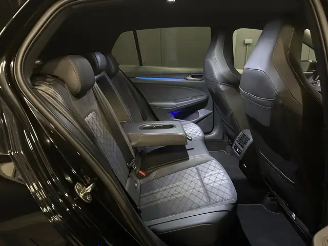 Volkswagen Golf view 27