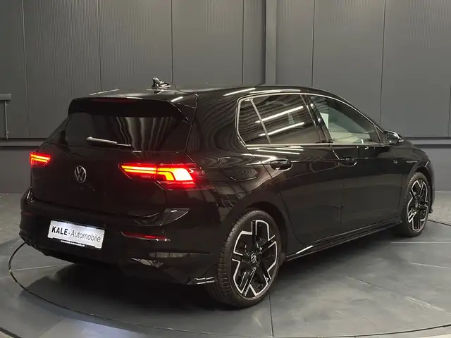 Volkswagen Golf view 5