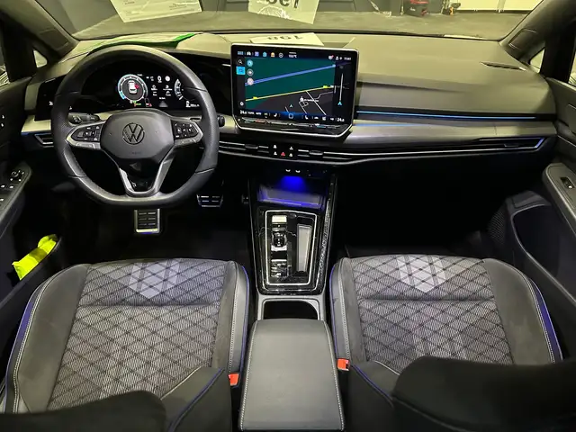 Volkswagen Golf view 12