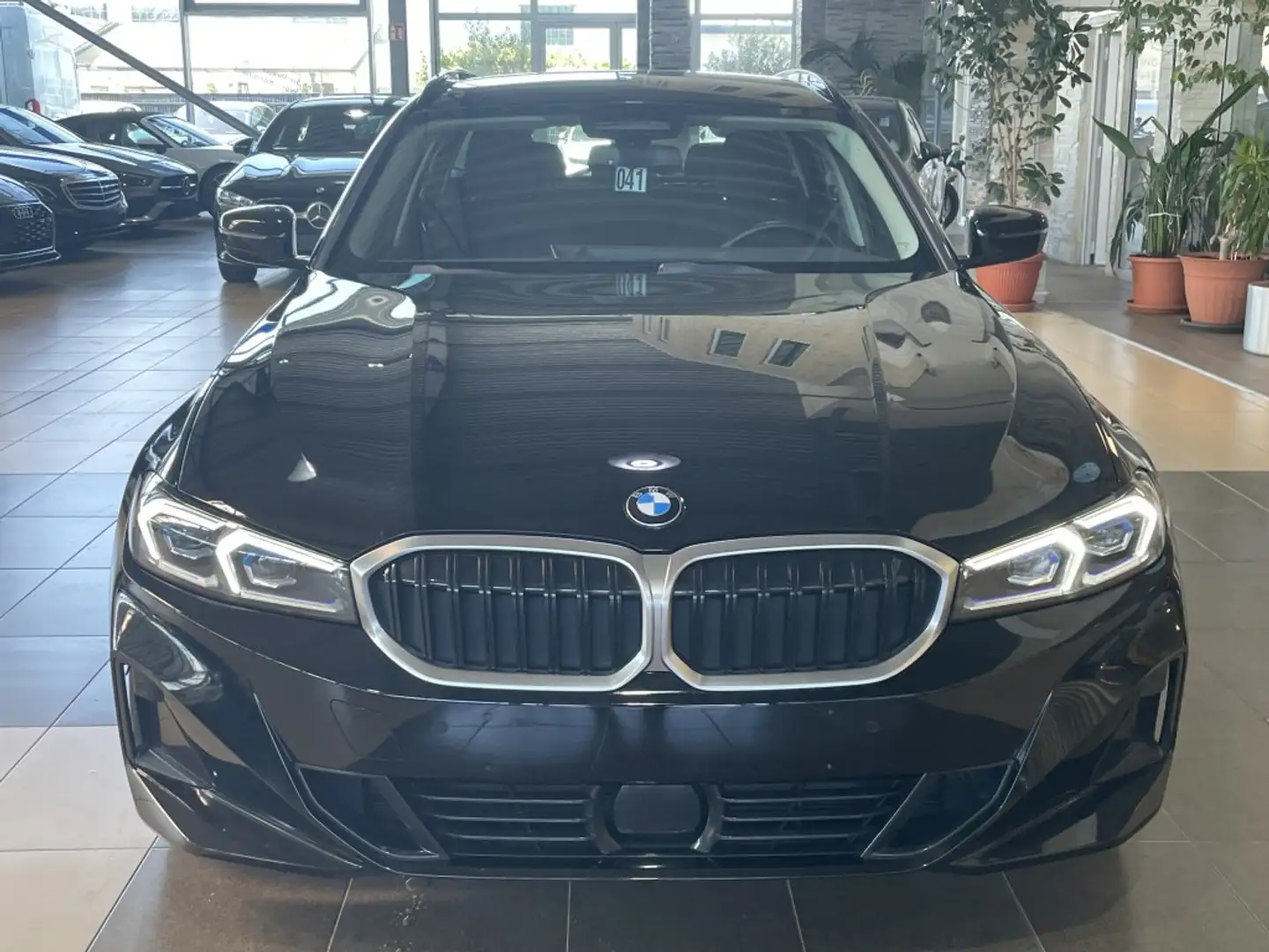 BMW 320 d HiFi-Sound Curved Display LED PDC DAB Navi Schwarz - 2