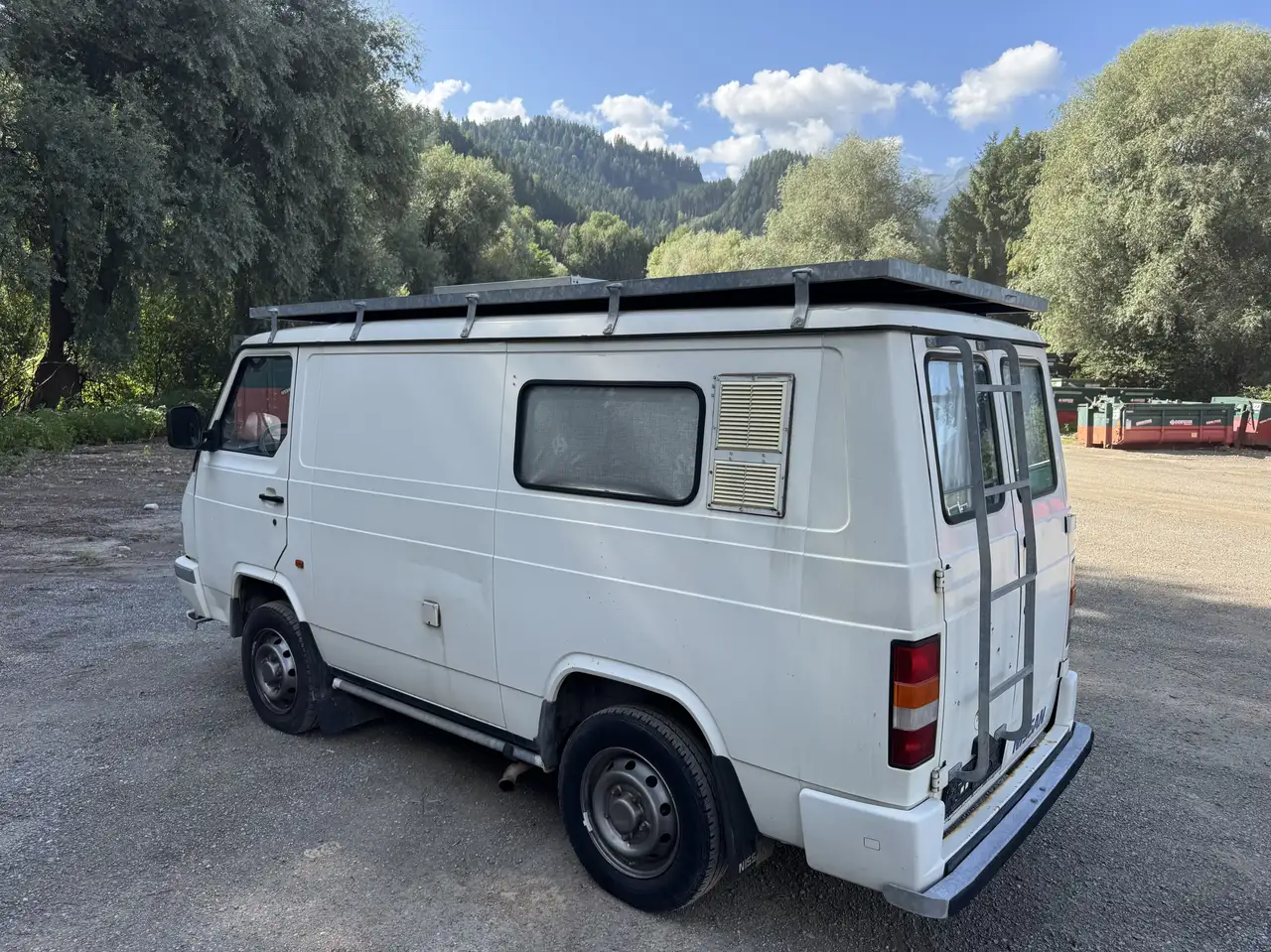 Nissan Trade, foto 4
