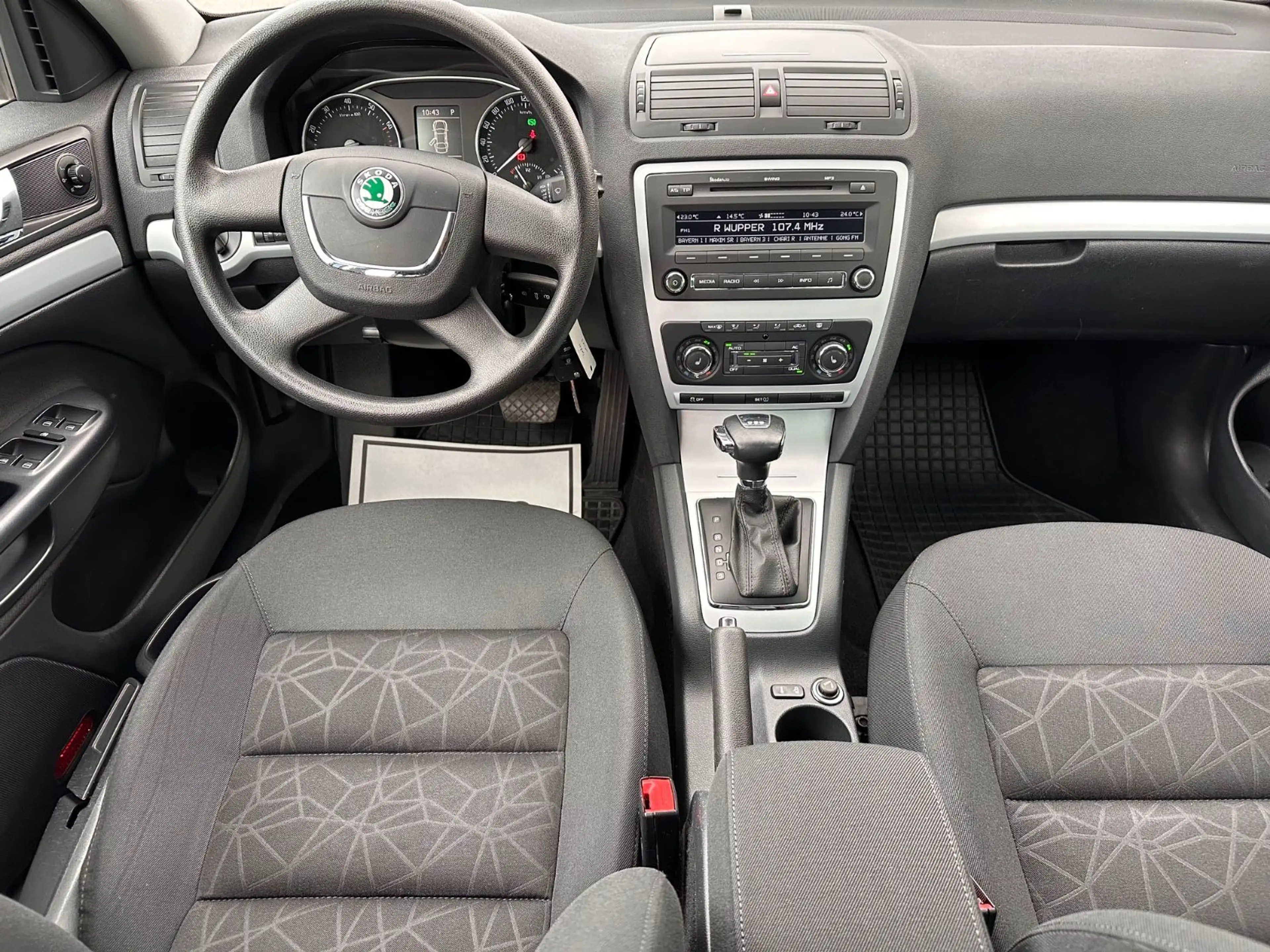 Skoda Octavia Combi Family — photo 5