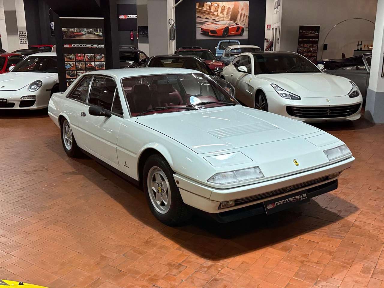 Ferrari 412 V12 340CV CAMBIO MANUALE PELLE ROSSA
