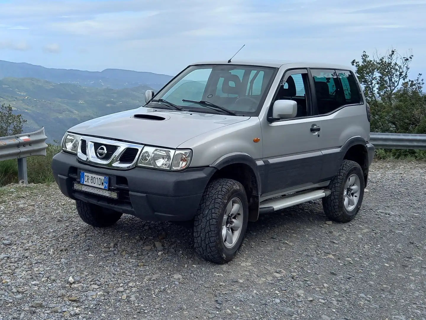 Nissan Terrano Terrano 3p 2.7 tdi Sport Argento - 1