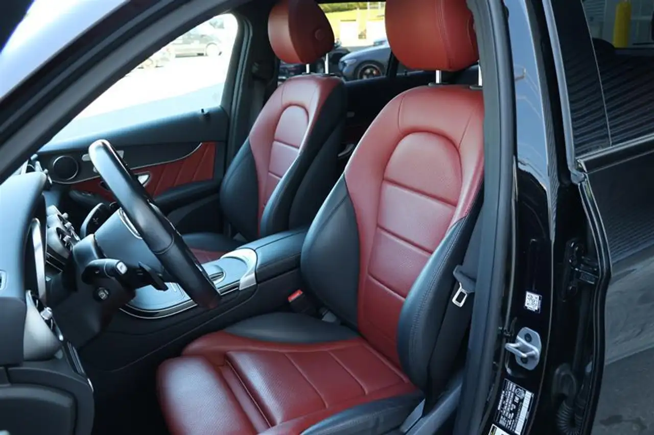 Mercedes-Benz GLC снимка Mercedes-Benz GLC