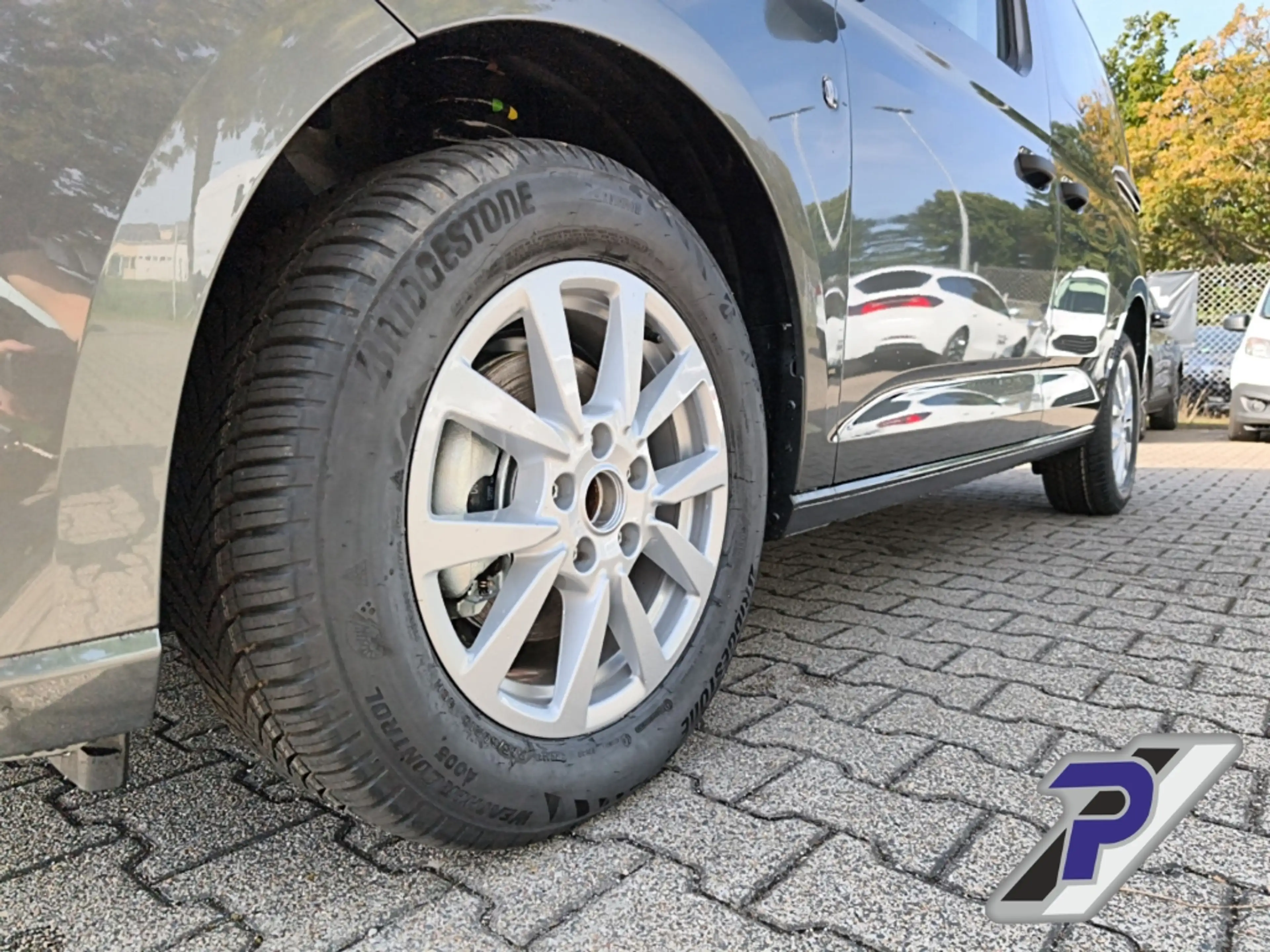 Ford Tourneo Connect Trend L1 AHK abn.+GJR+TRENNGITTER+ Apple CarPlay — photo 9