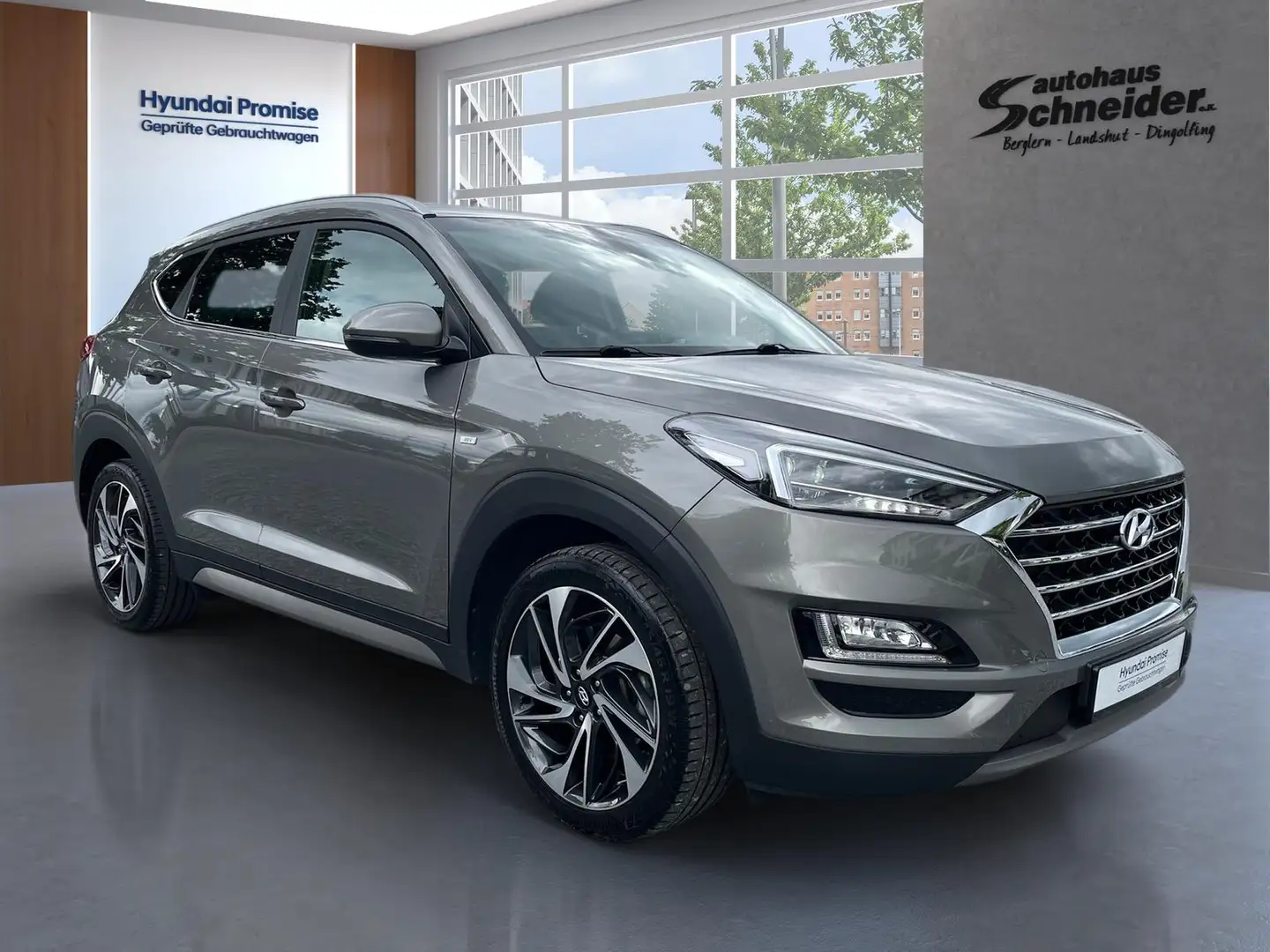 Hyundai TUCSON 2.0 CRDi 48V 7DCT 4WD STYLE  AHK/NAVI/LED/SHZ/DAB/ Gris - 2