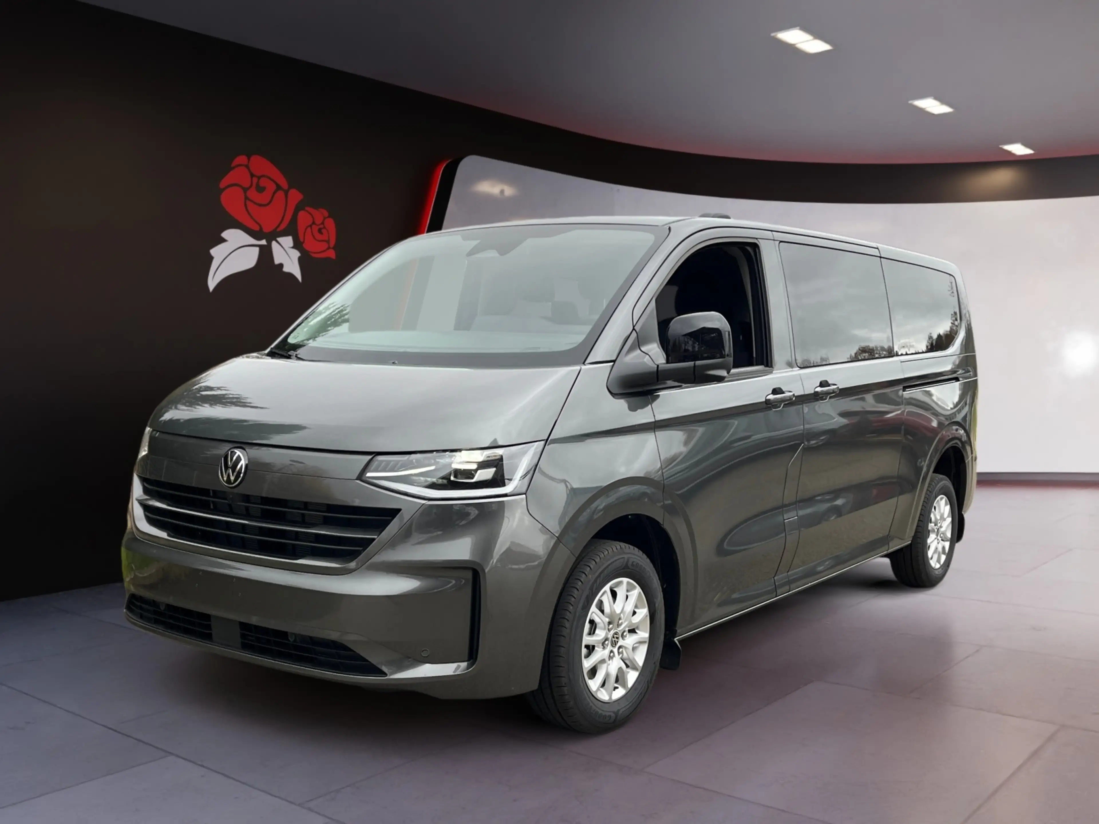 Volkswagen T7 Caravelle LR 2,0 TDI DSG 9-Stz Life AHK 360° — photo 2
