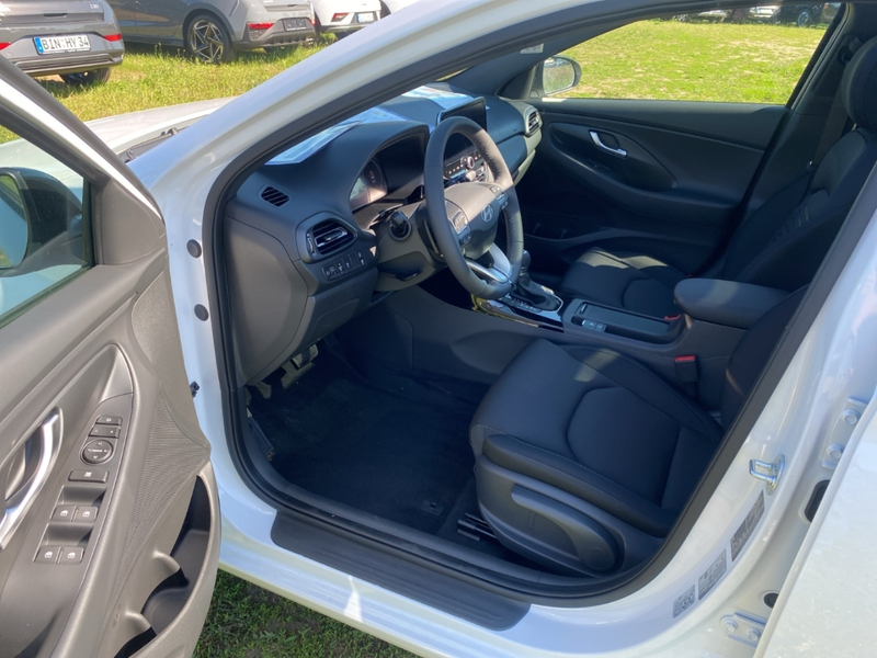 Hyundai i30 Trend FL 5-Türer (MY26) 1.6 Plus-Paket, Panoramagl — photo 11