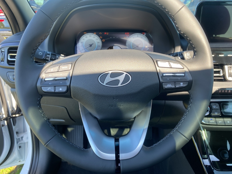Hyundai i30 Trend FL 5-Türer (MY26) 1.6 Plus-Paket, Panoramagl — photo 13