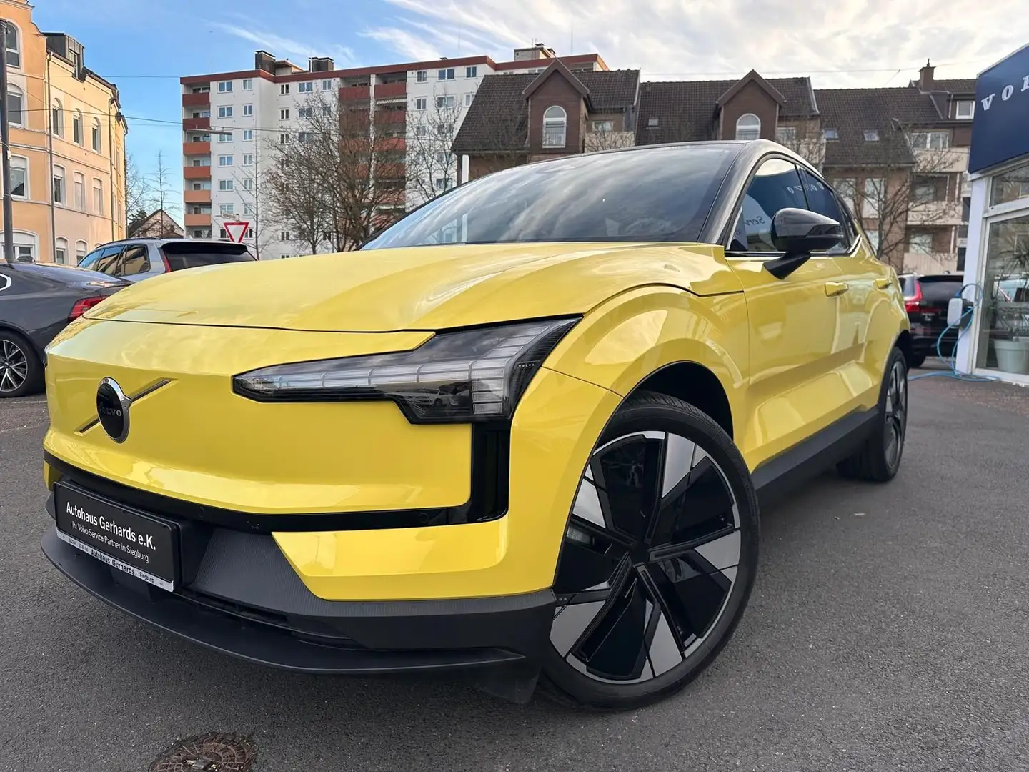 VOLVO Ex30