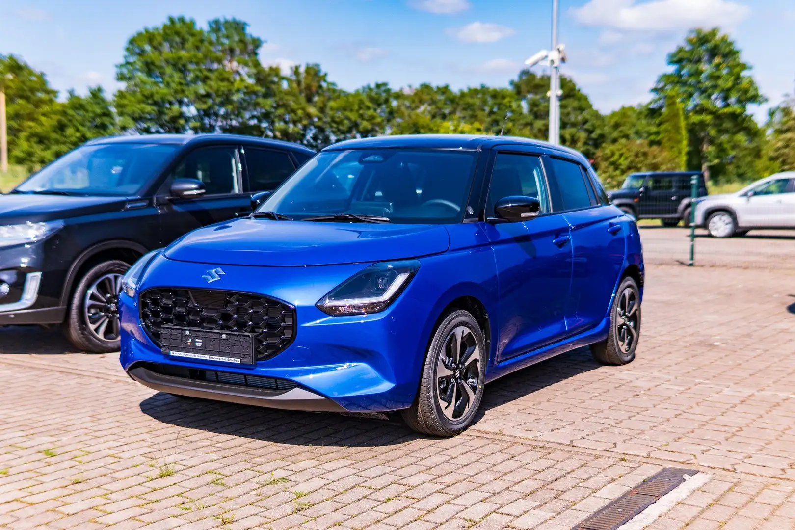 Suzuki Swift 1.2 Dualjet Hybrid Comfort+ Blau - 1