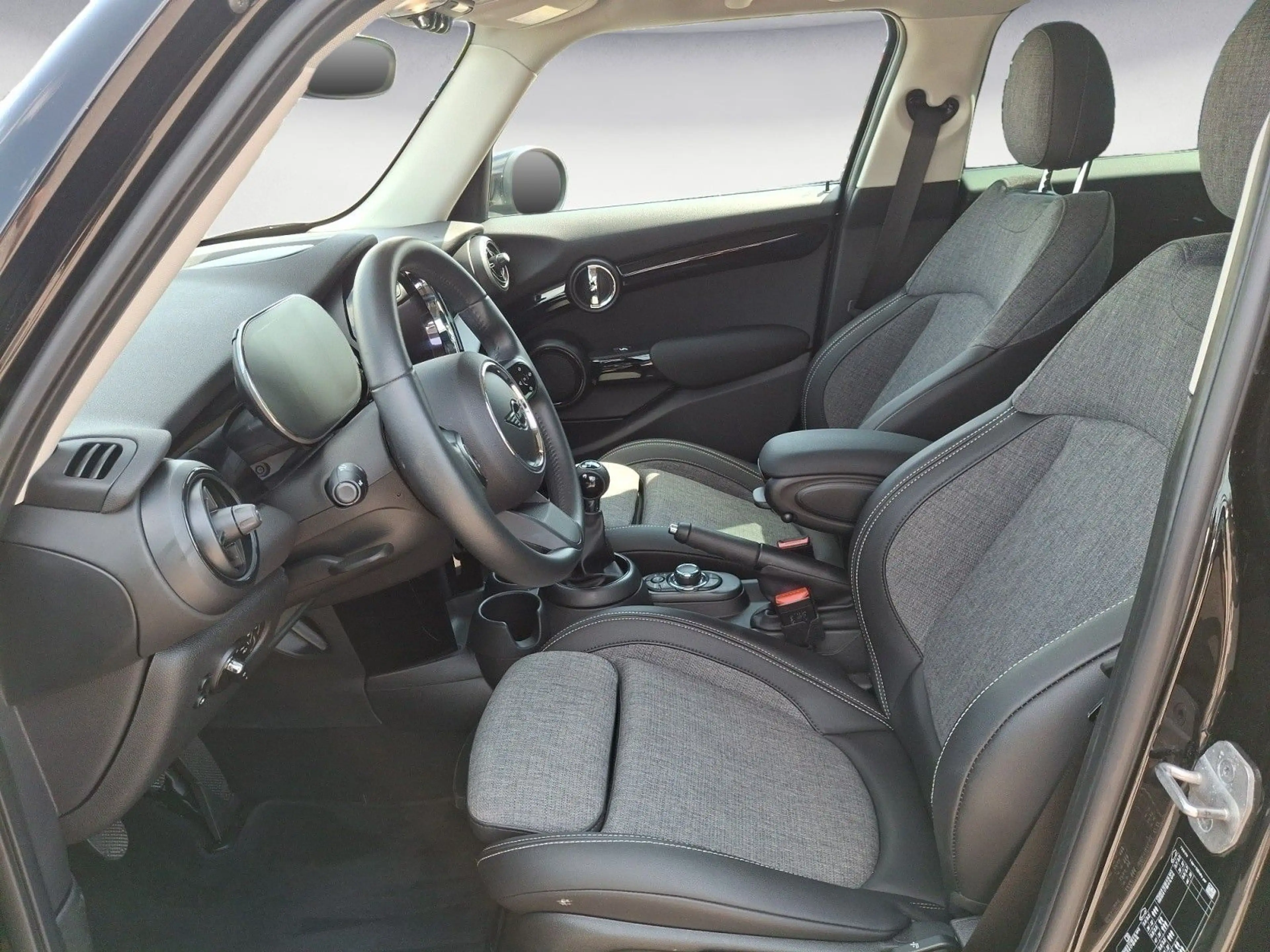 MINI One One Classic Trim Navigation Sportsitz Sitzheizun — photo 10