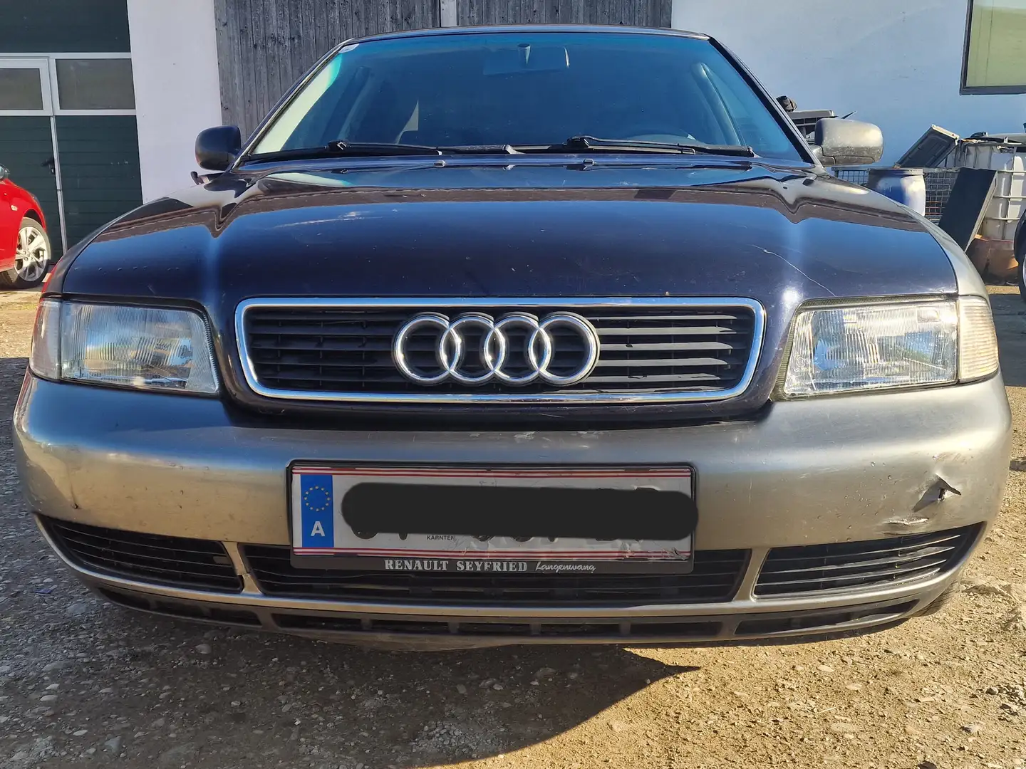 Audi A4 A4 1,8 Aut. Plateado - 1