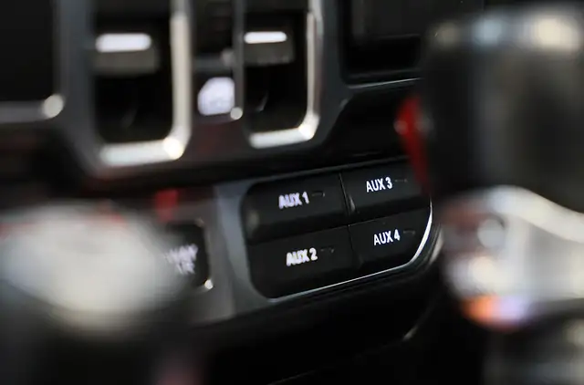 Jeep Wrangler view 23