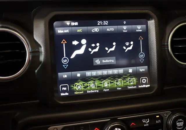 Jeep Wrangler view 9