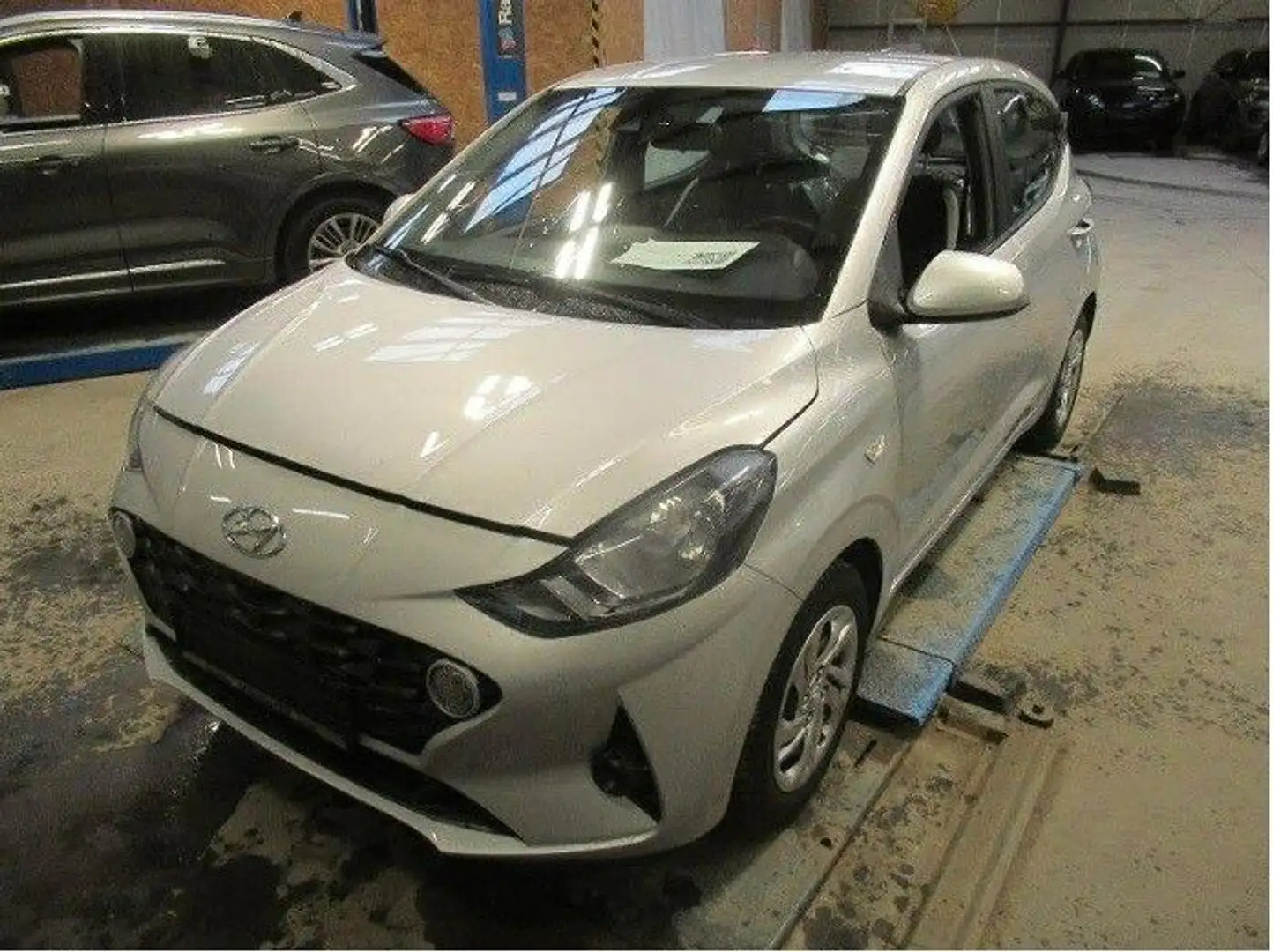 Hyundai i10 Select *KLIMA*SHZ*PDC* Argent - 1