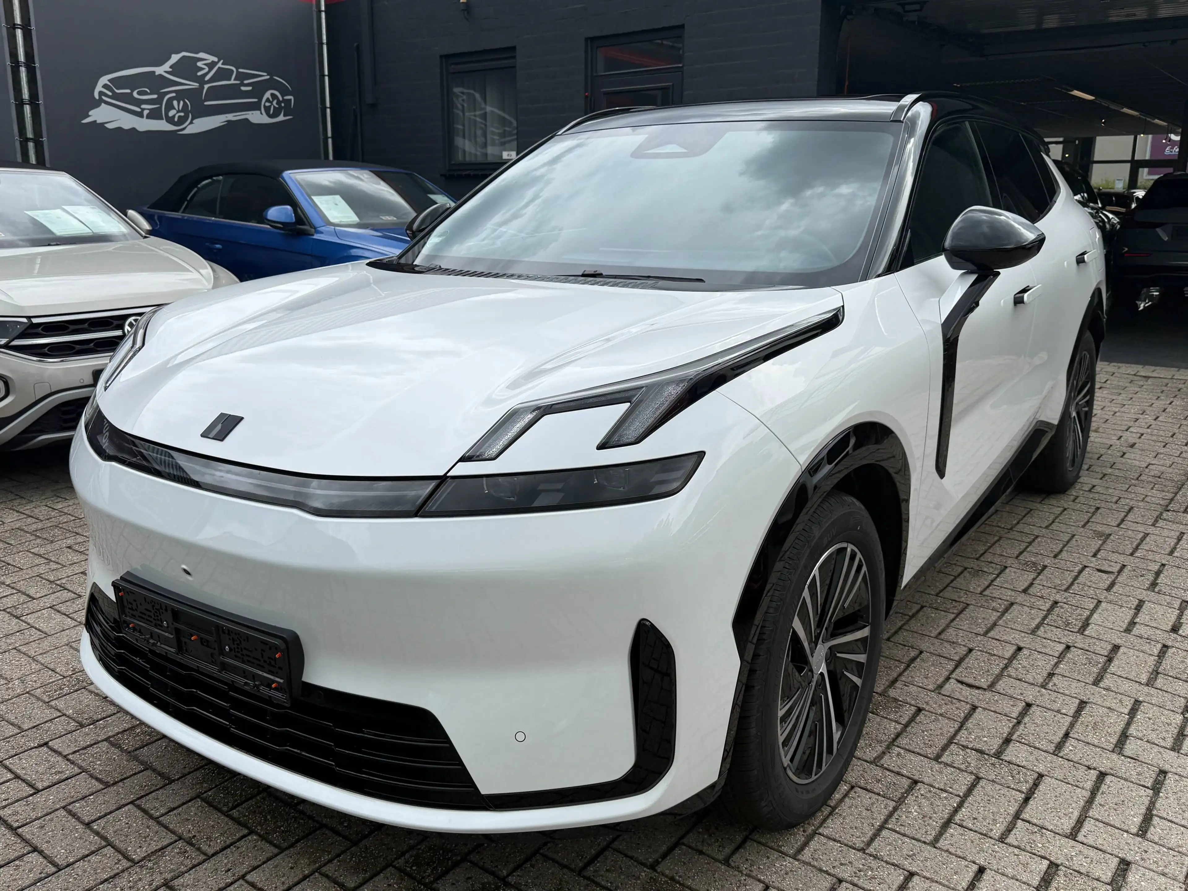 Lynk & Co 08 08 PHEV 1.5 Turbo Core (257 kW) Core