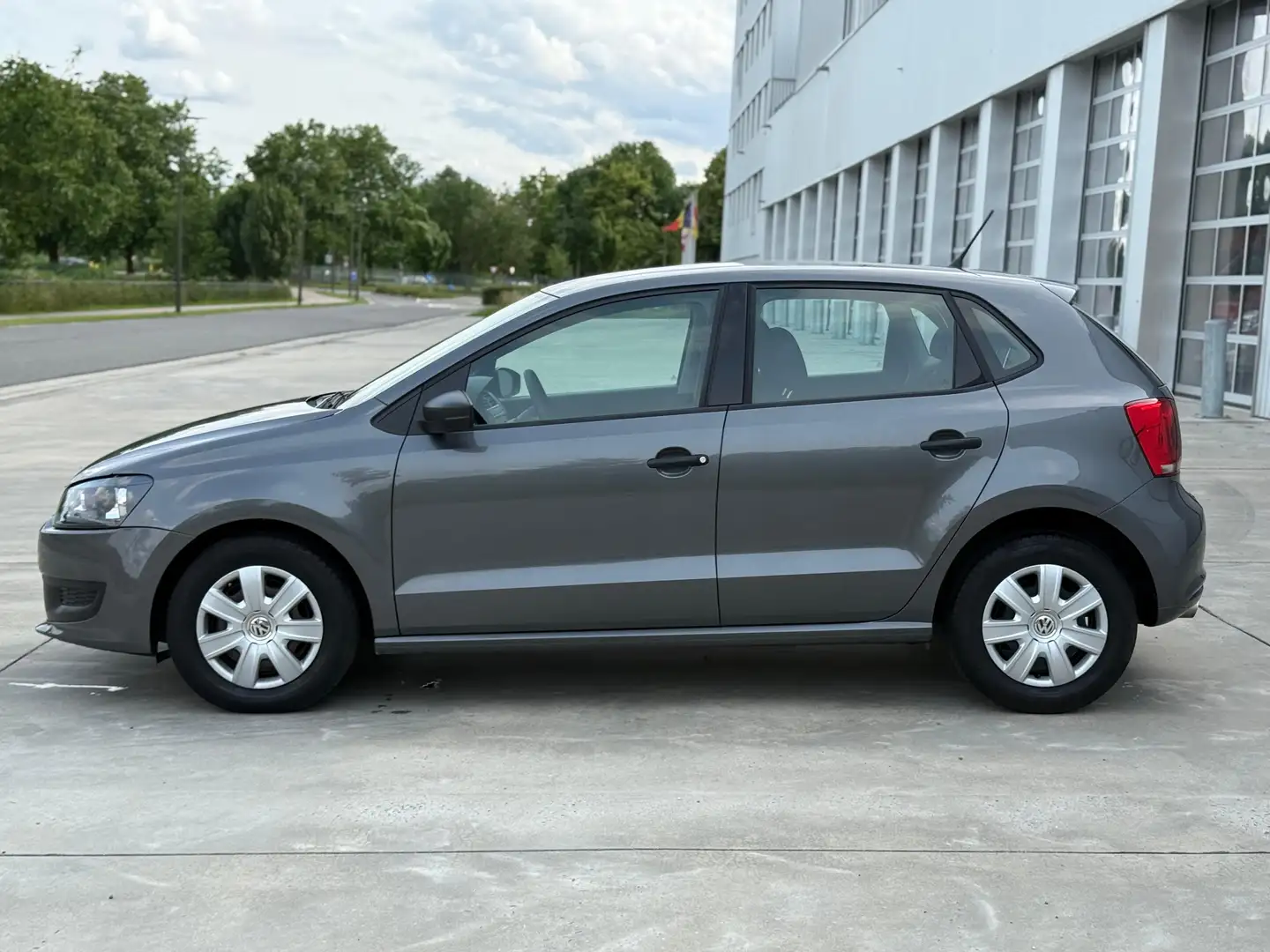 Volkswagen Polo AUTOMAAT 1.4 • GEKEURD • 1STE EIGENAAR • TOP Grau - 2