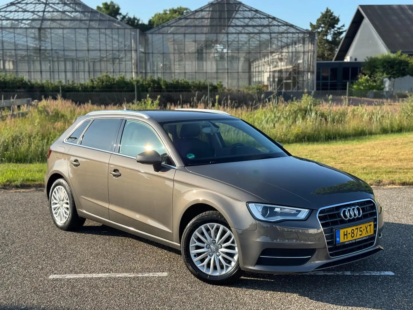 Audi A3 Sportback 1.8 TFSI Ambition Pro Line S AUT | LED | Grau - 2