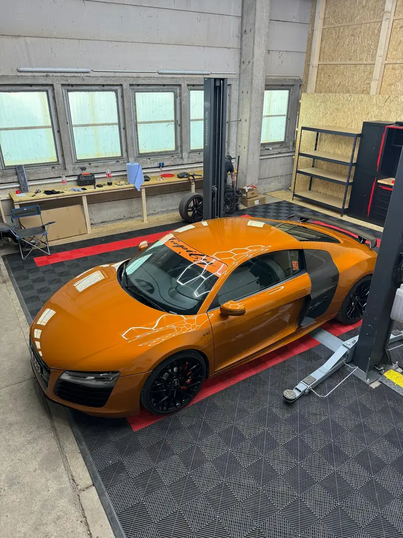 Audi R8 5.2 FSI quattro S tronic - 1