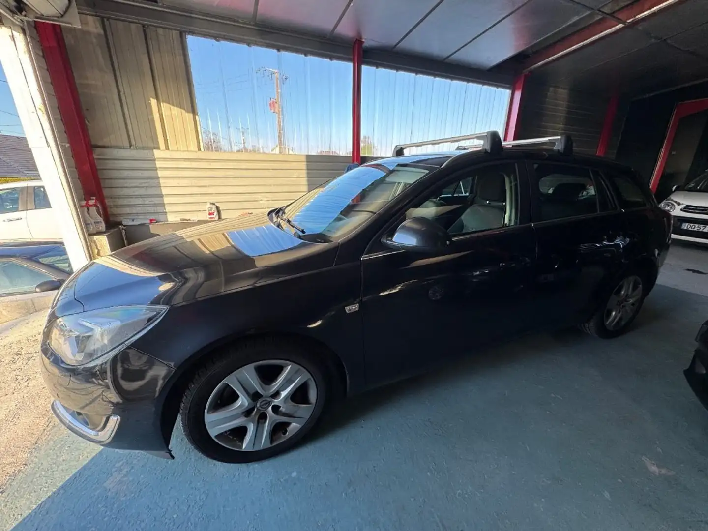 Opel Insignia A Sport Tourer Phase 2 CDTI 16V ecoFLEX S&S 140 cv Schwarz - 2