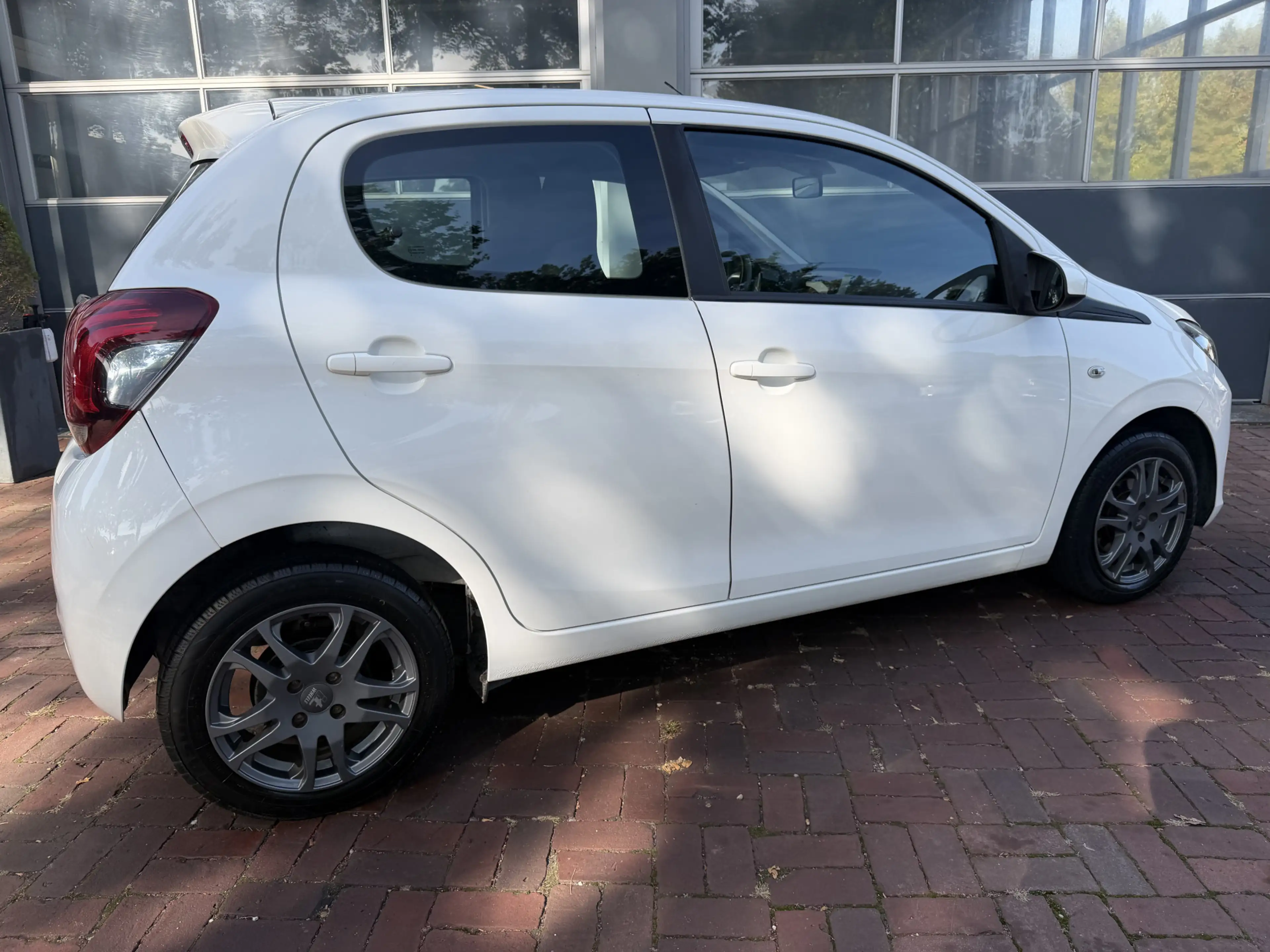 Peugeot 108 1.0 e-VTi Active Bj 2016 Km 115.000 Nap 2e eigen 5 — photo 2