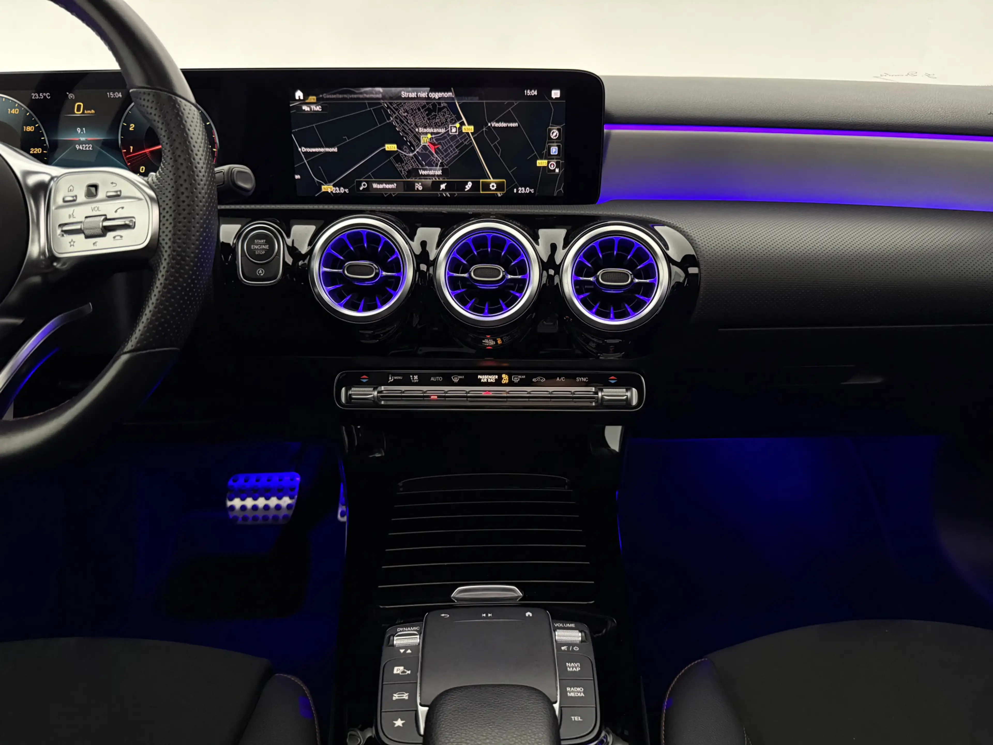 Mercedes-Benz A 200 AMG | Pano | Sfeer | Camera | Virtual | Cruise | L — photo 19