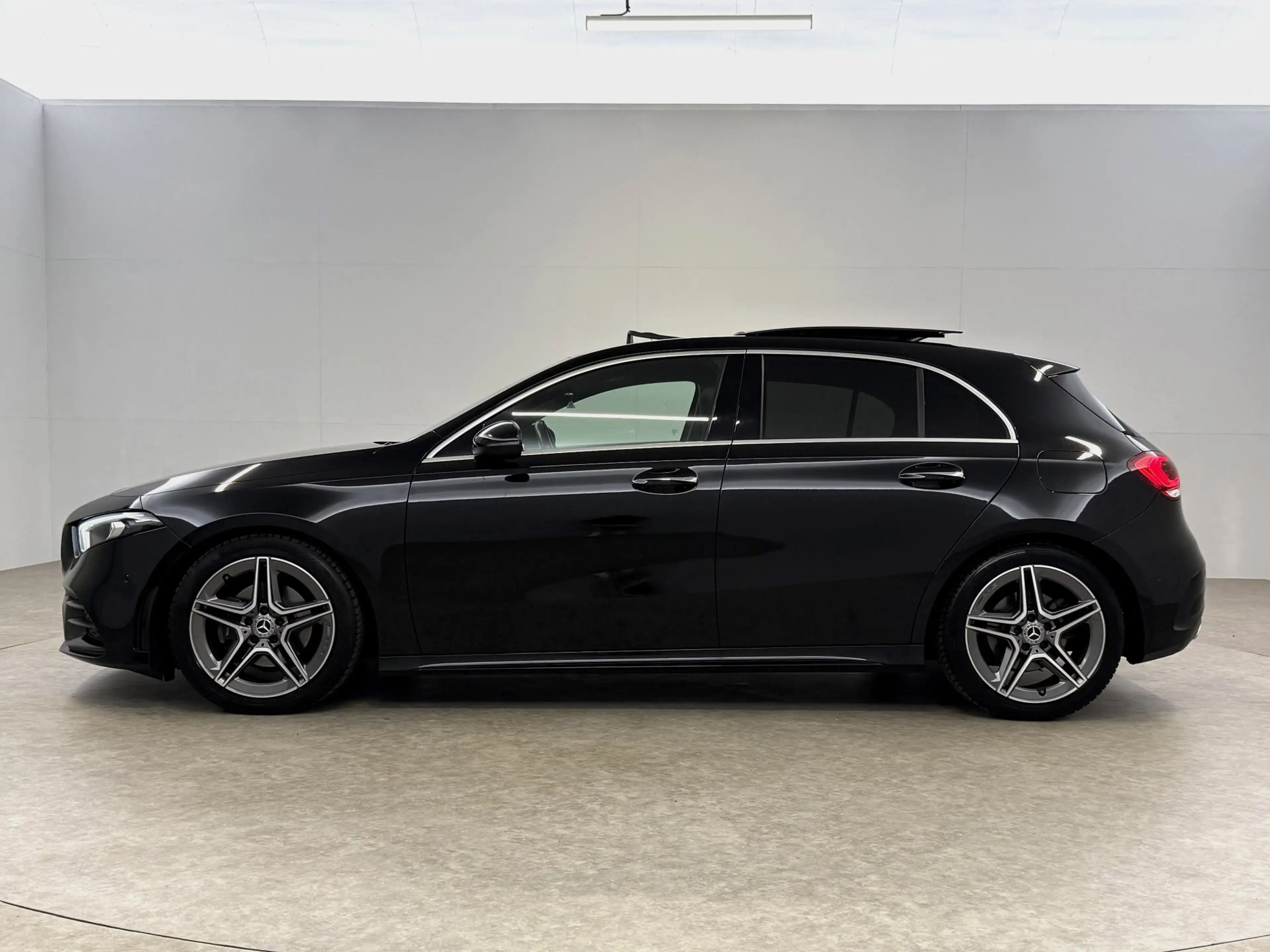 Mercedes-Benz A 200 AMG | Pano | Sfeer | Camera | Virtual | Cruise | L — photo 10