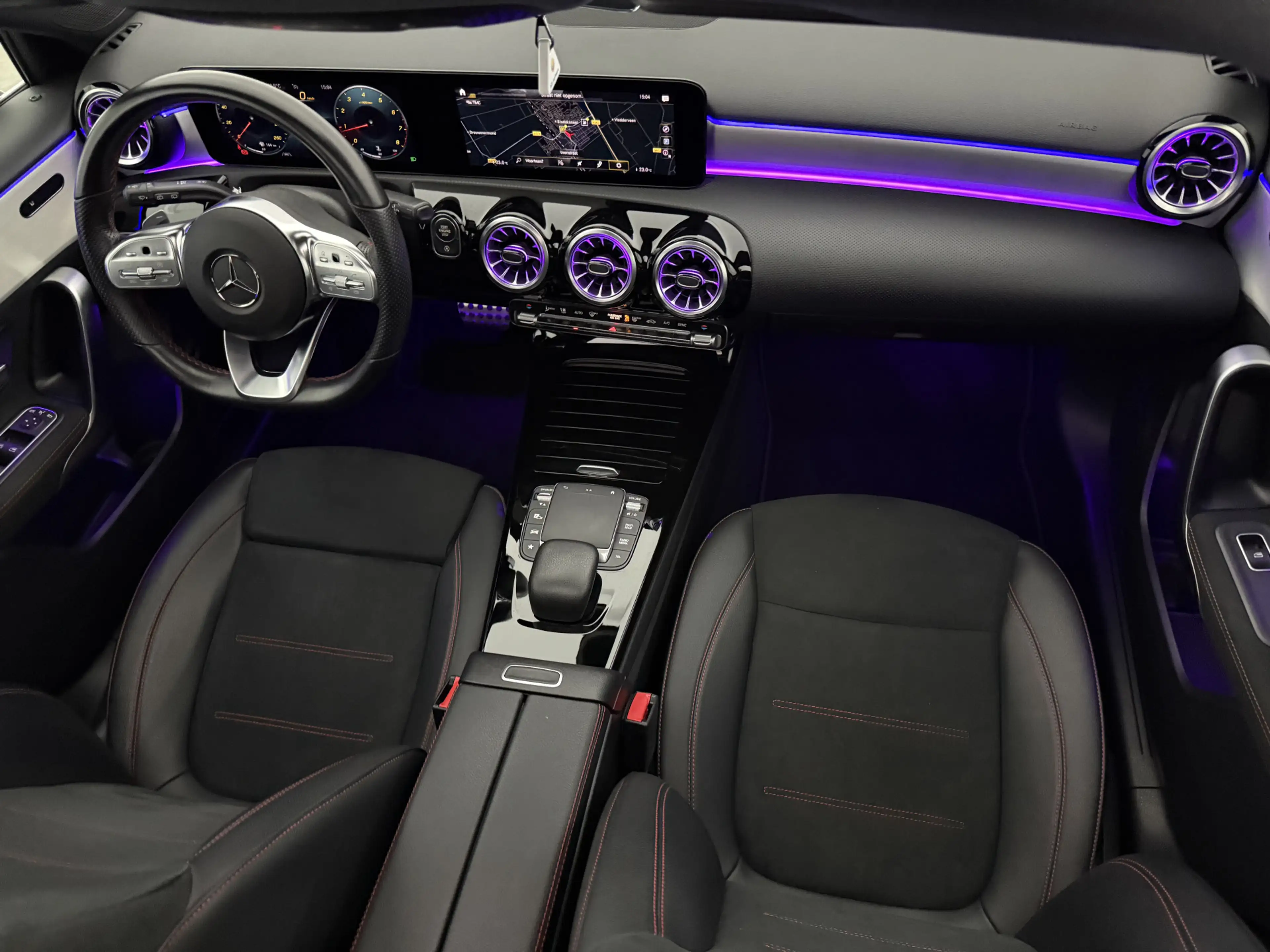 Mercedes-Benz A 200 AMG | Pano | Sfeer | Camera | Virtual | Cruise | L — photo 13