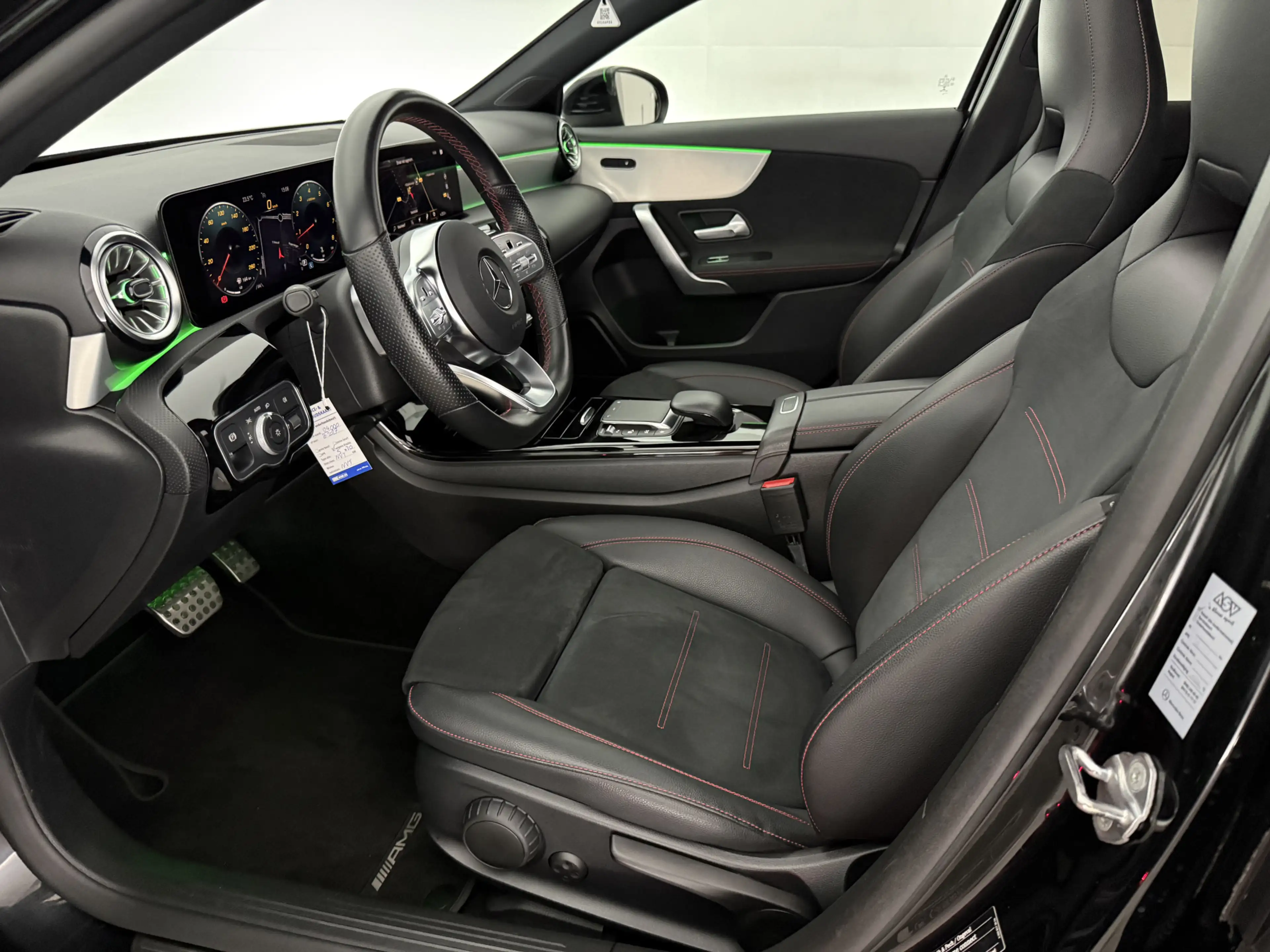 Mercedes-Benz A 200 AMG | Pano | Sfeer | Camera | Virtual | Cruise | L — photo 39