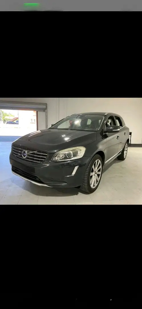 Volvo XC60 2.4L 180CH D4 SUMMUM AWD 4X4 Noir - 1