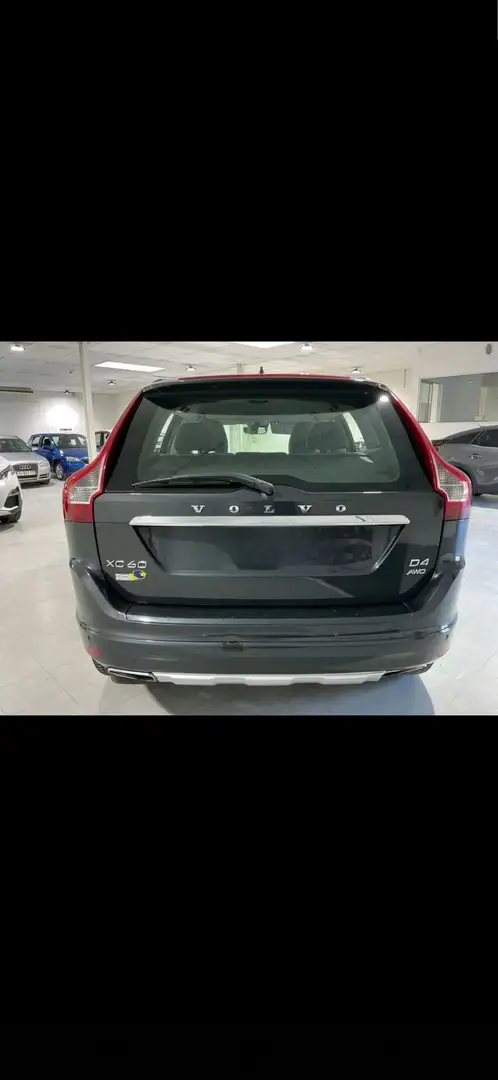 Volvo XC60 2.4L 180CH D4 SUMMUM AWD 4X4 Noir - 2