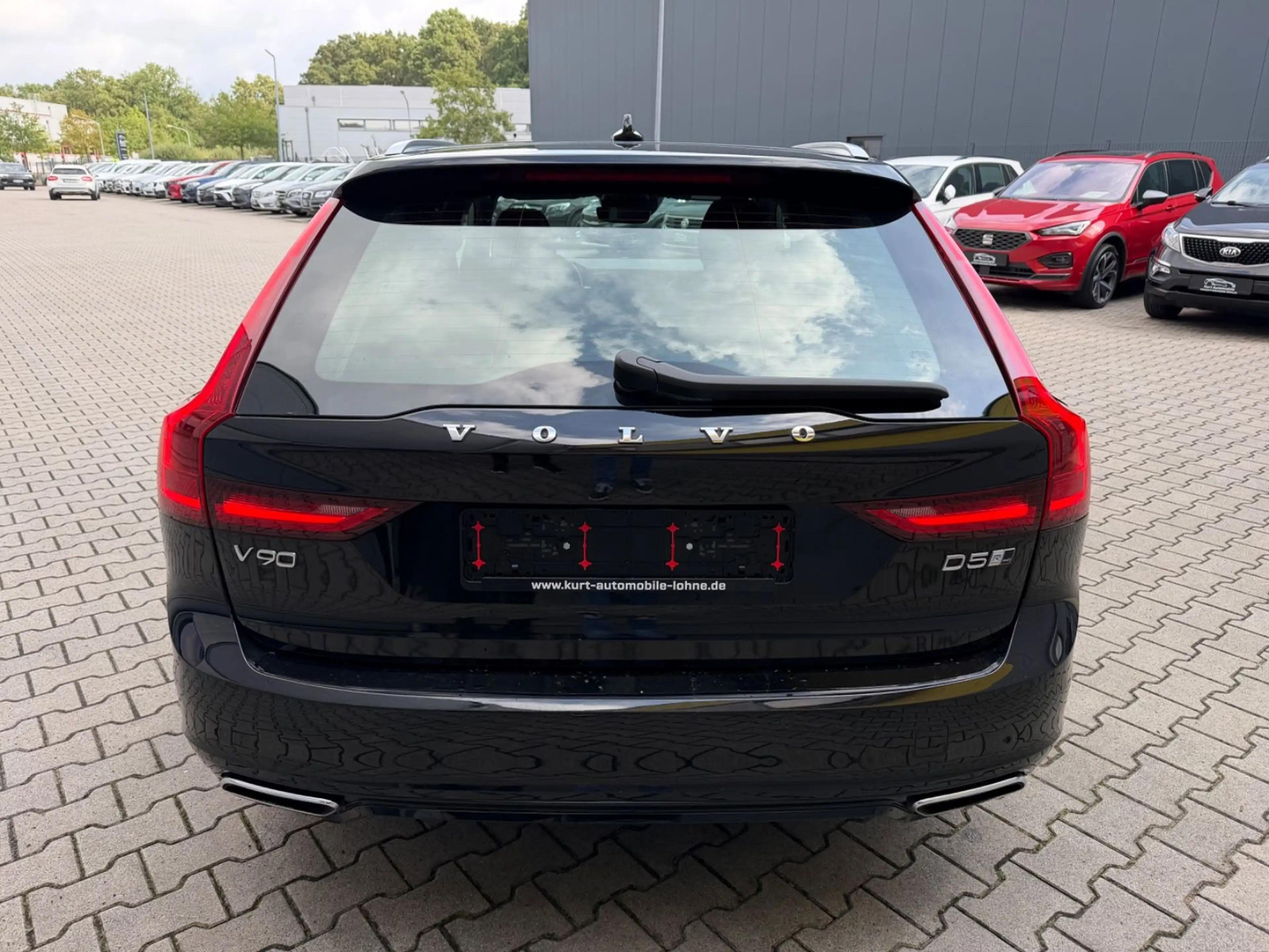 Volvo V90 Kombi R Design AWD/ALLRAD/SPORTPAK*/PANO/KAM — photo 6