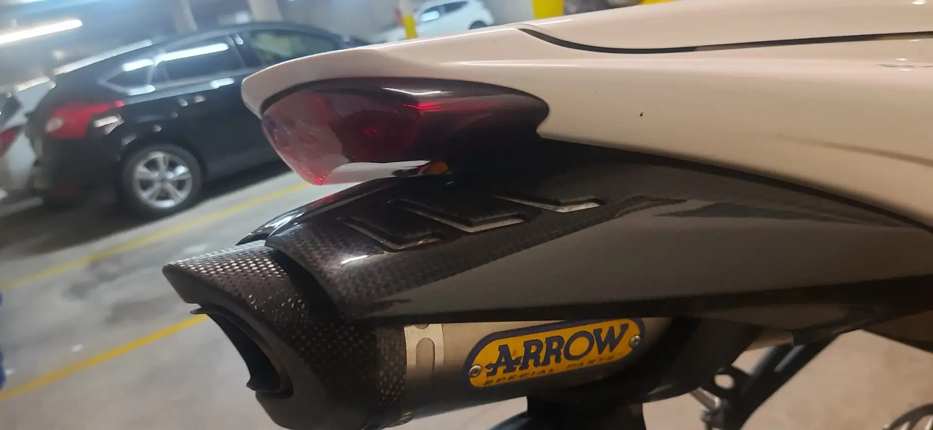 Triumph Daytona 675 Blanco - 2