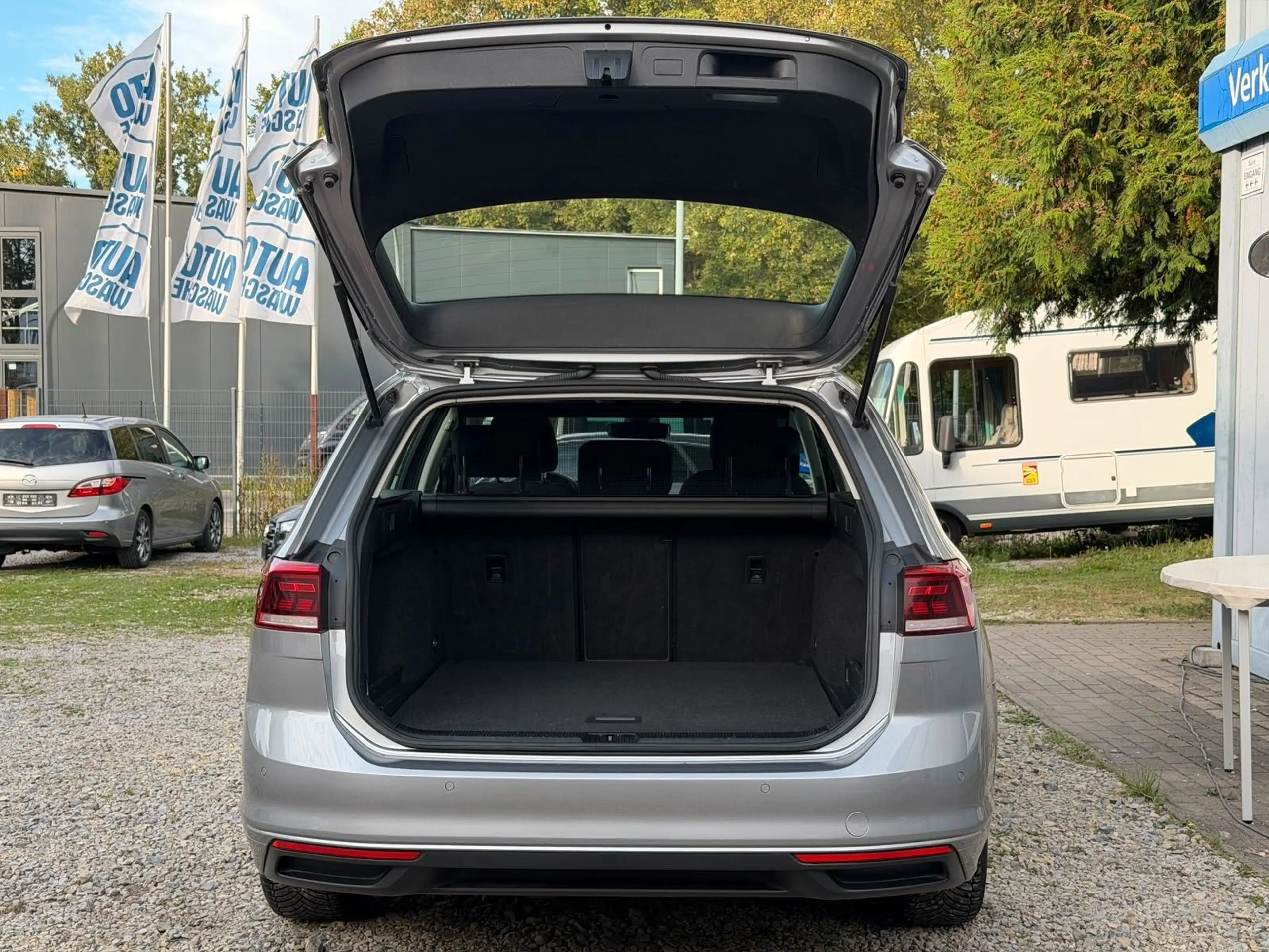 Volkswagen Passat Variant 2.0 TDI DSG BMT*TÜV neu*1.Hand — photo 10