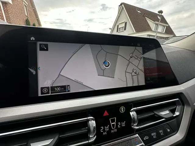 BMW 3 Series view 20