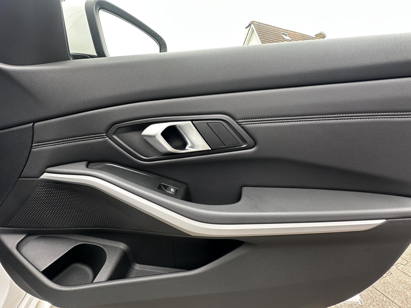 BMW 320 3-serie 320e Head-Up|Laserlicht|Adaptiev.Cruise|Sp — photo 29