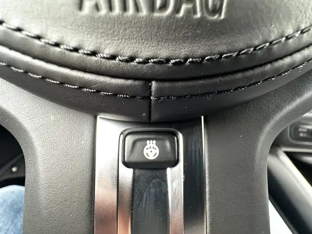 BMW 3 Series view 13