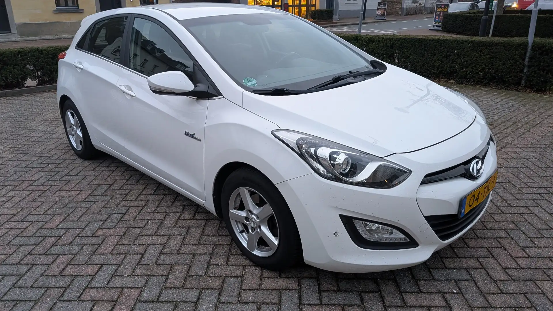 Hyundai i30 1.6 GDI i-Vision Wit - 2