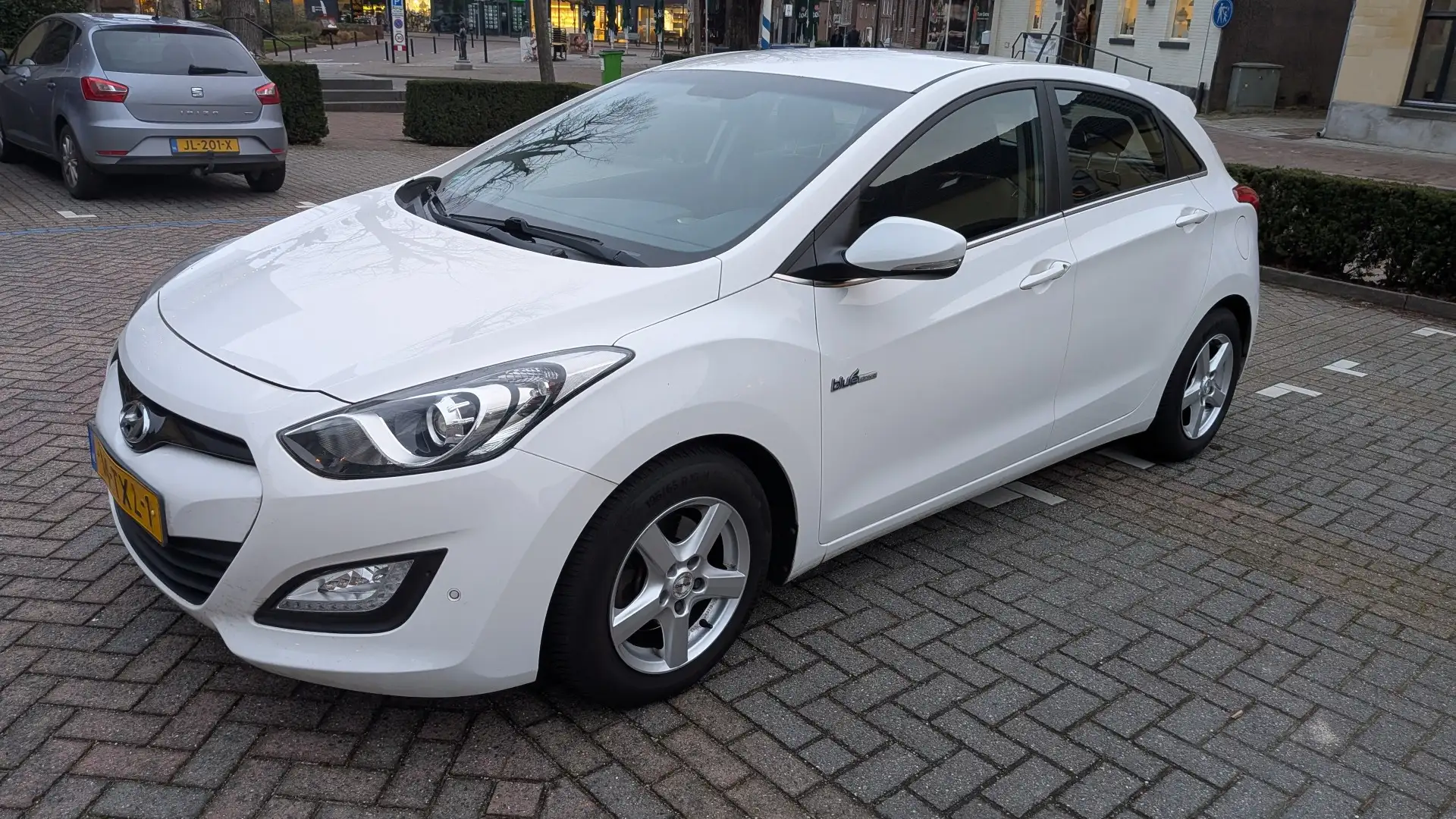 Hyundai i30 1.6 GDI i-Vision Wit - 1