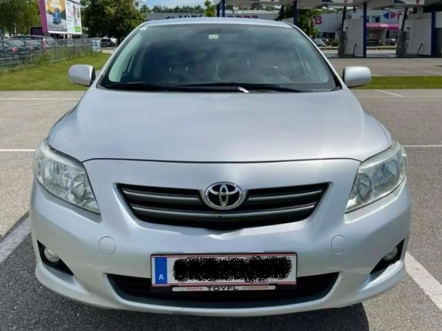 Toyota Corolla Corolla 1,6 Valvematic High High Silber - 2