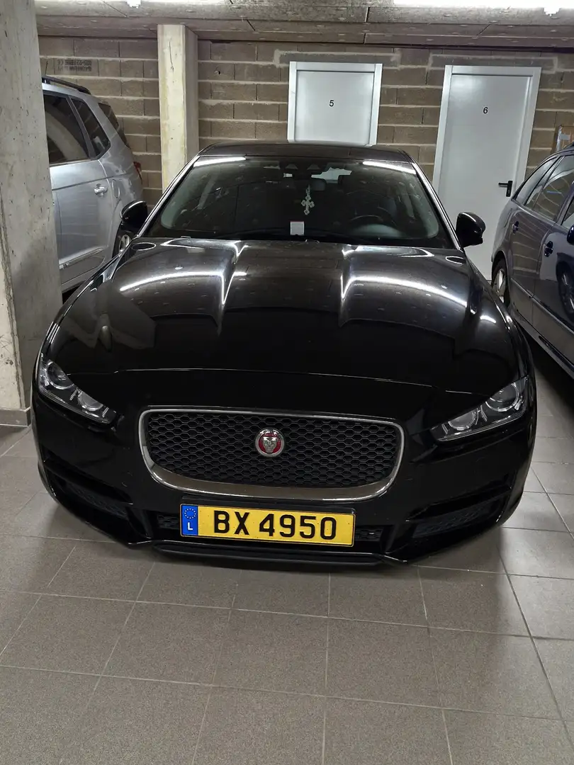 Jaguar XE 2.0 D - 163 ch - 1