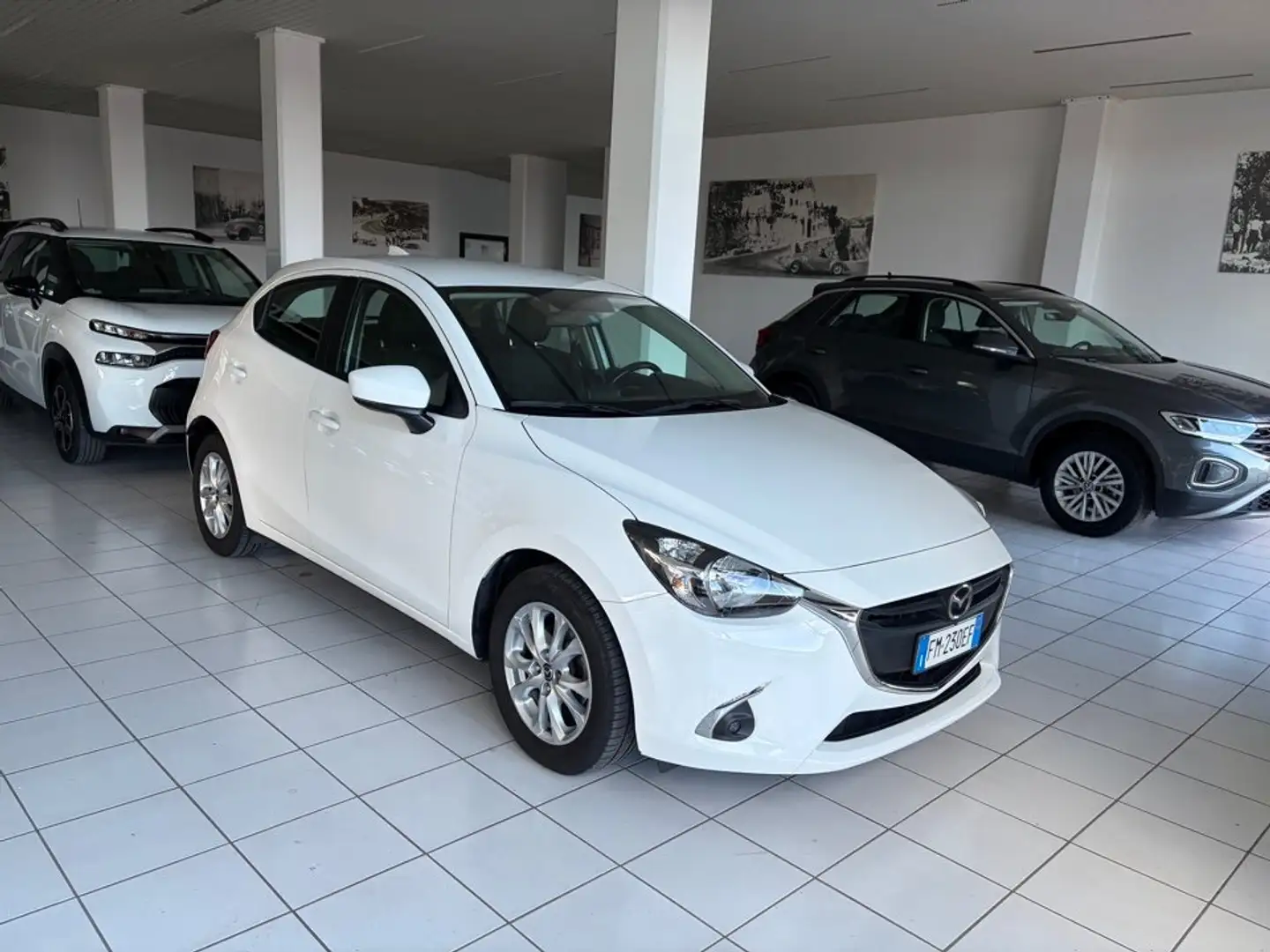 Mazda 2 2 III 2015 1.5d Exceed 105cv my17 Bianco - 2