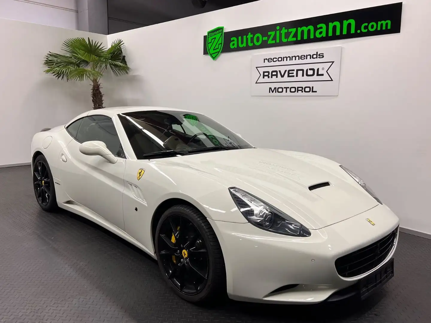 Ferrari California 4.3 V8*LEDER*CERAMIC*NAVI*BI-XENON* Weiß - 1